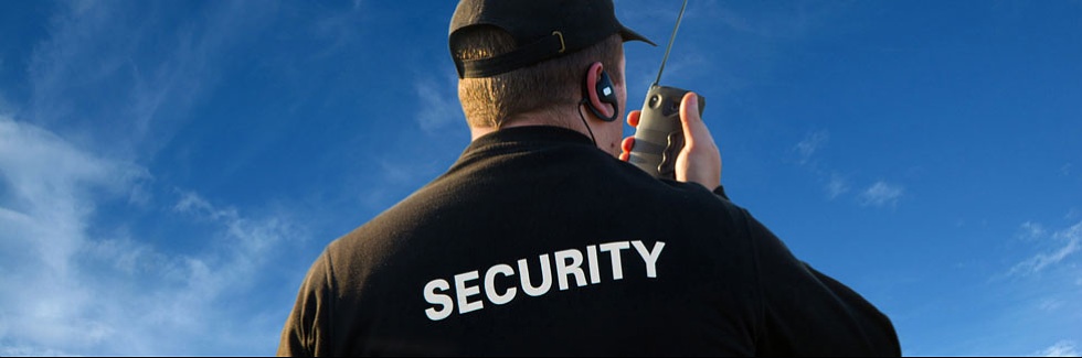 Security Angestellter im Einsatz Küenzi Schutz- und Sicherheitsdienste